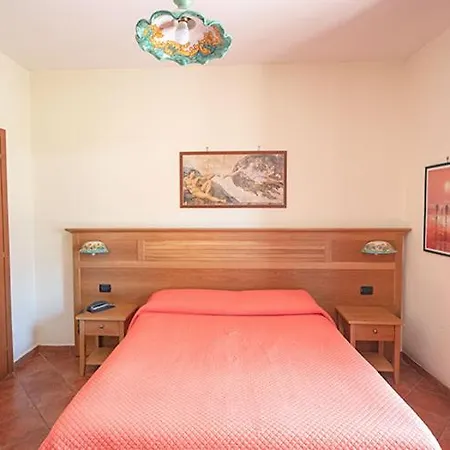 Ξενοδοχείο Sottovento 3*